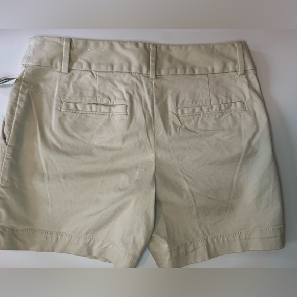 🆕 [Ann Taylor LOFT] Beige Cotton “The Riviera Short” Sz: 2 - Picture 6 of 8